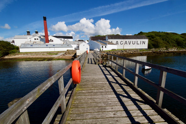 Lagavulin.jpg