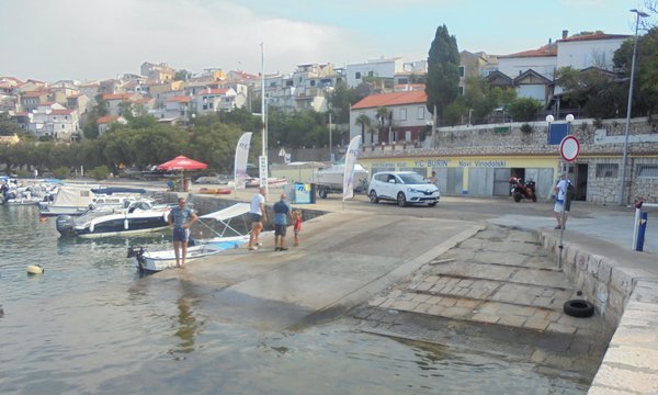 Skluz N.Vinodolski1.jpg